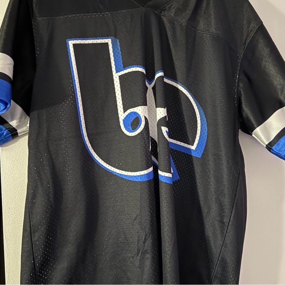 billie eilish hmhas tour jersey